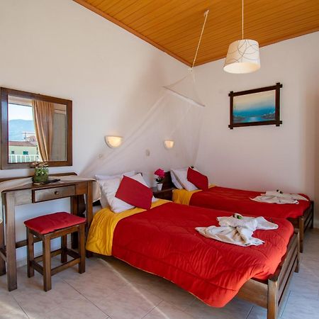 Akis Villa Studios & Apartment With Pool By Hotelius Agios Georgios Pagon Exterior foto