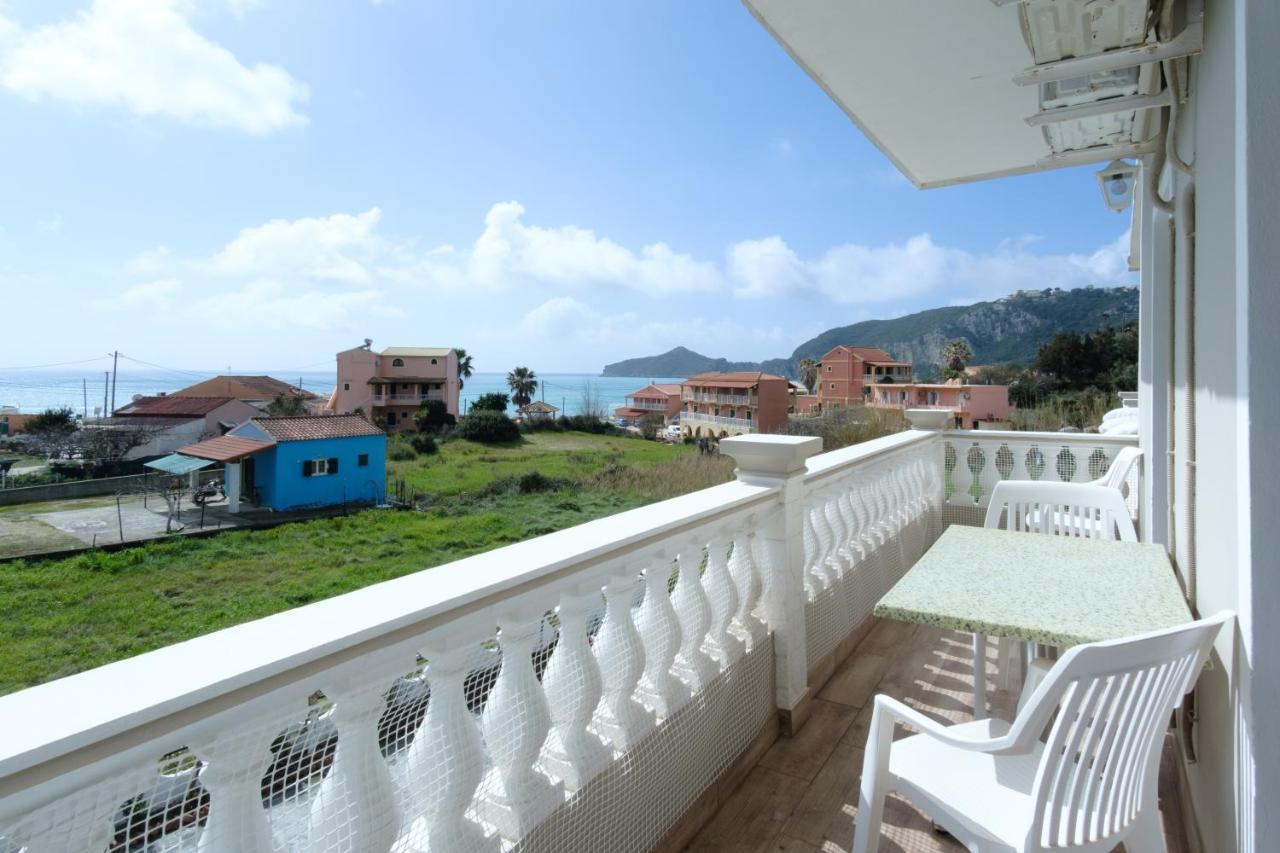 Akis Villa Studios & Apartment With Pool By Hotelius Agios Georgios Pagon Exterior foto